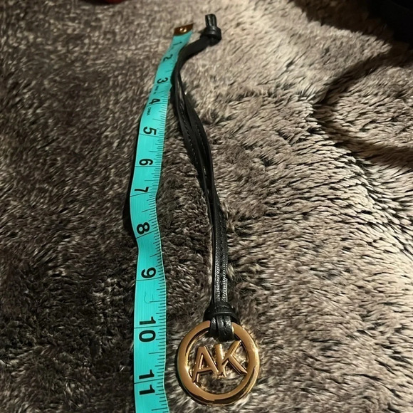 AK Gold Tone Large logo bag charm - Picture 6 of 12